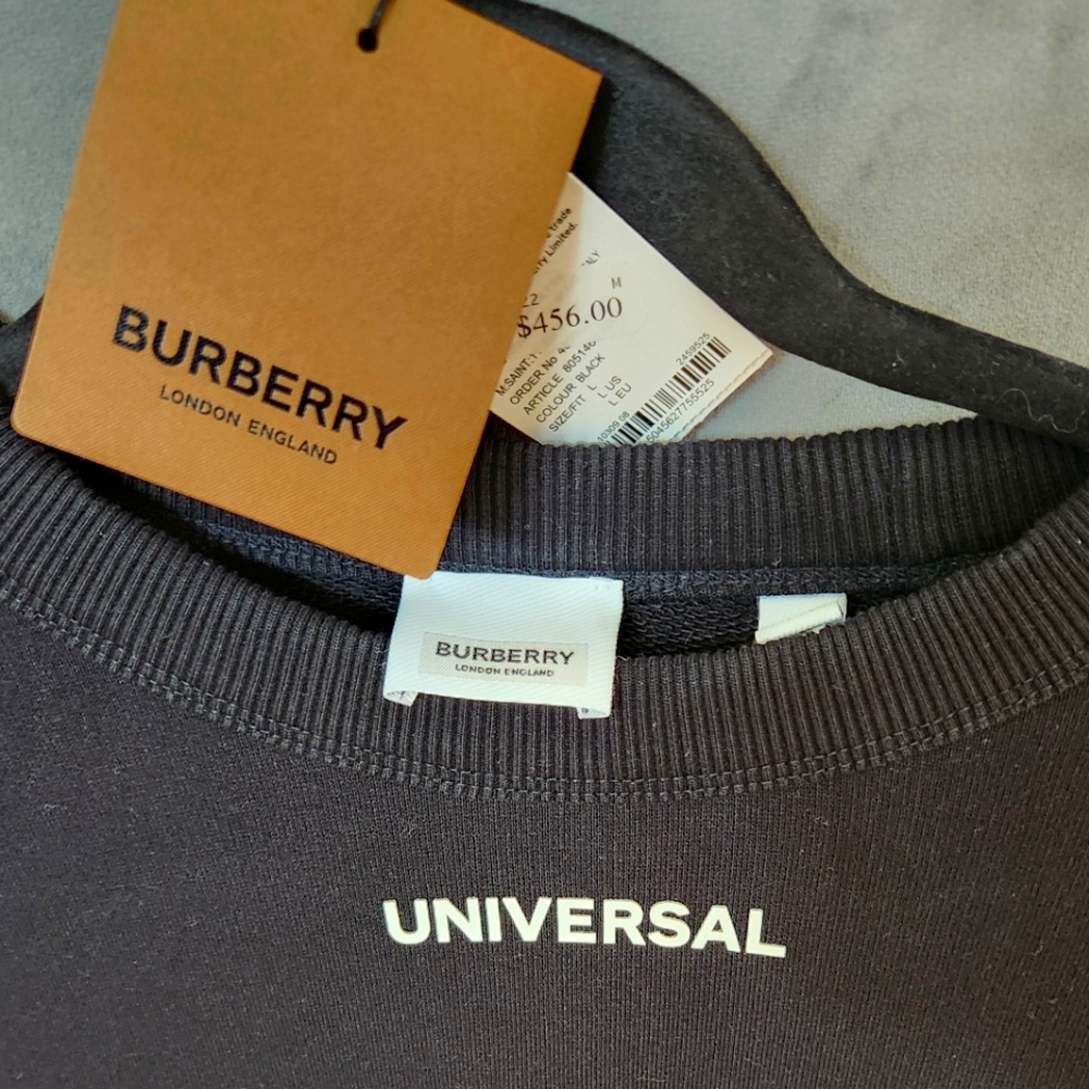 Men's size Large Burberry Sweatshirt